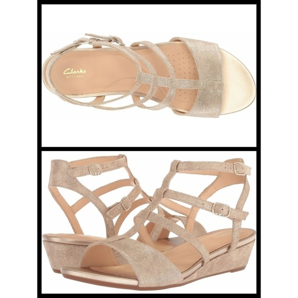 💕CLARKS💕 Gold Gladiator Platform Wedge Sandals - Picture 1 of 8